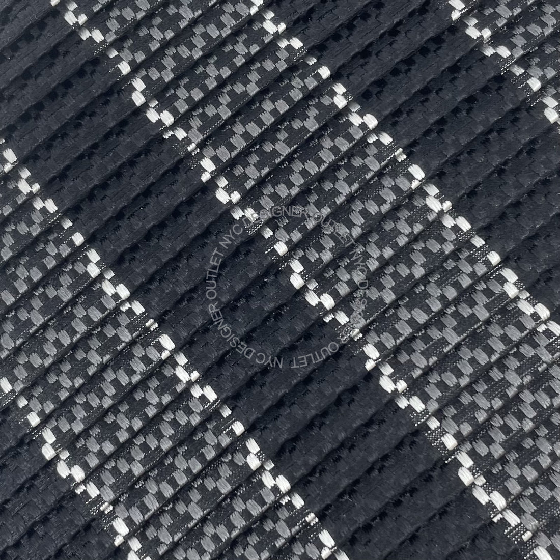 Pleated Italo Ferretti Silk Tie