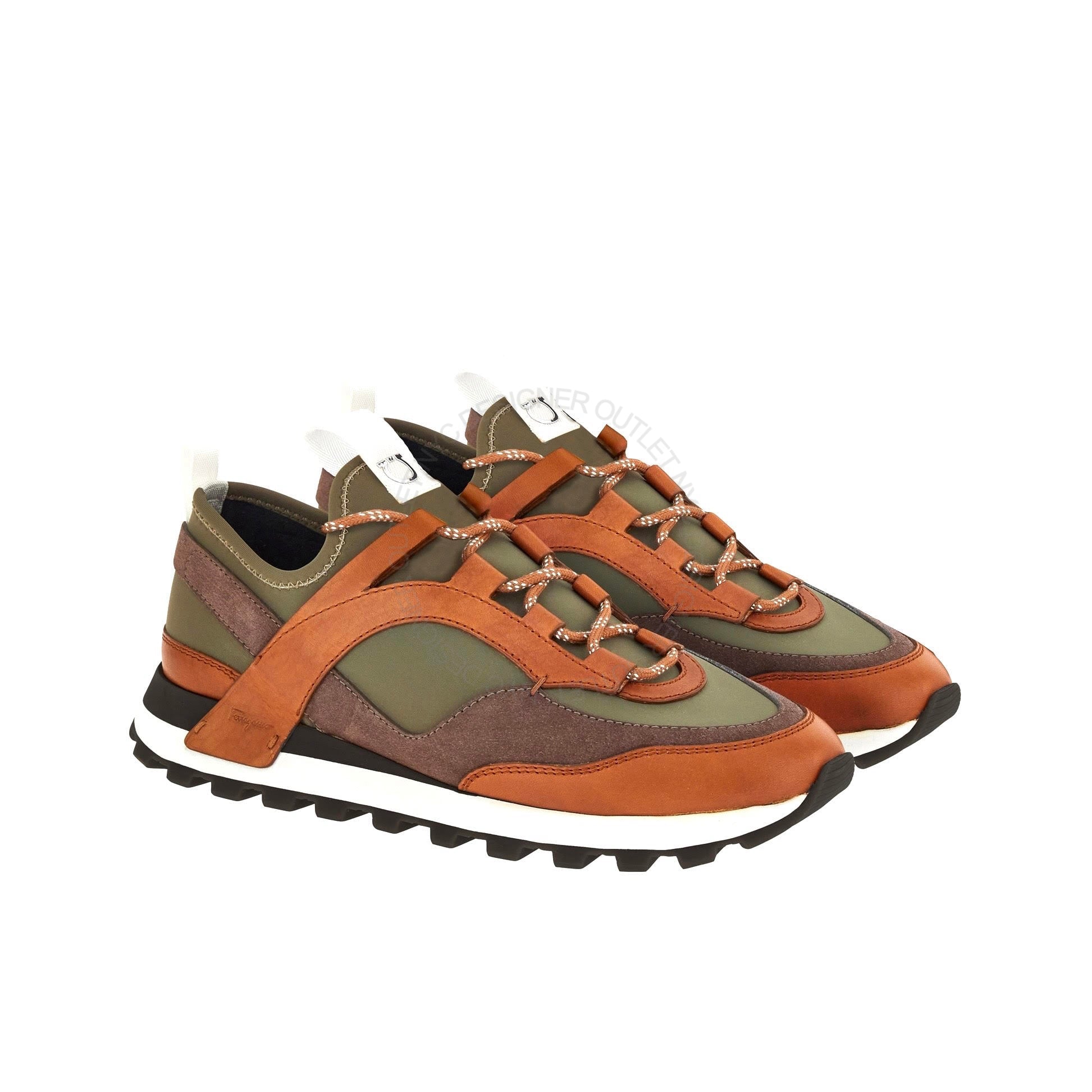 ス*ン様 Salvatore Ferragamo ボリュームソール ヌバックロー ス*ン様 Salvatore Ferragamo ボリュームソール ヌバックロー ス*ン様