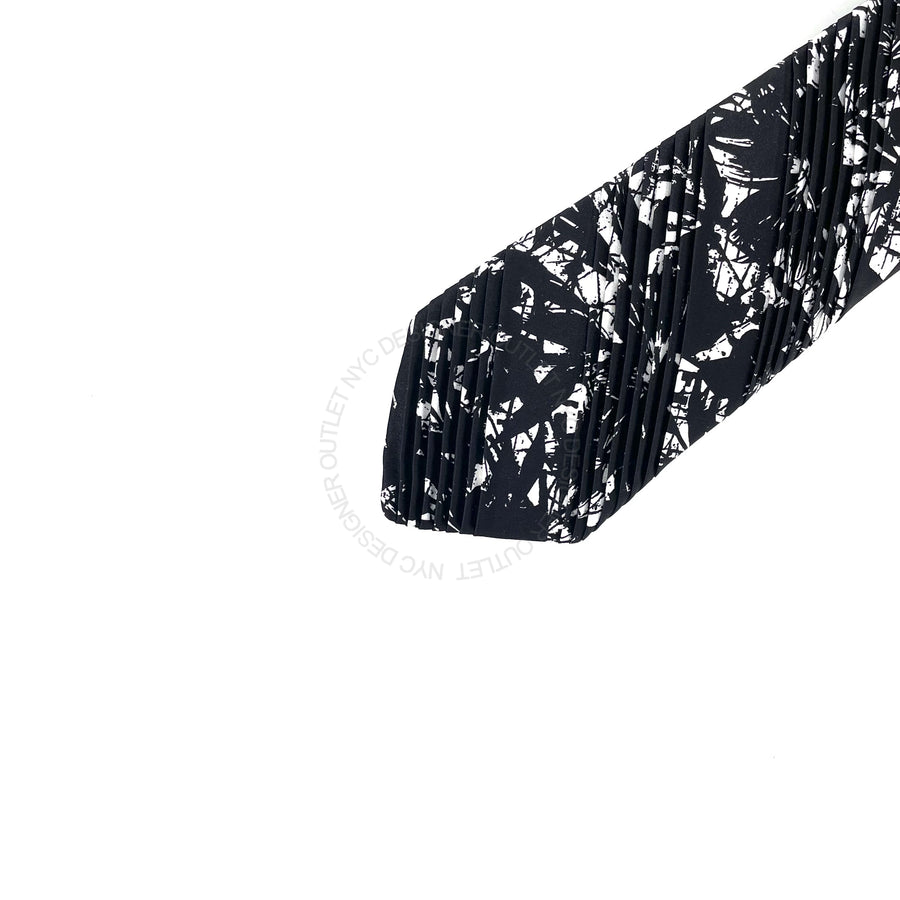 Vitaliano Mens Pleated Silk Tie