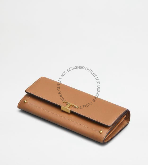 Tods Clutch